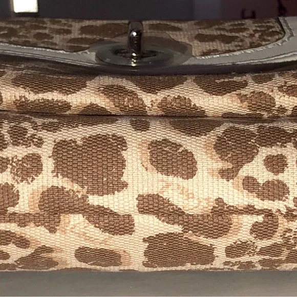 NWT! COACH Park Giraffe SV/Natural Multi Print Swing-pack F50562 - Picture 5 of 7